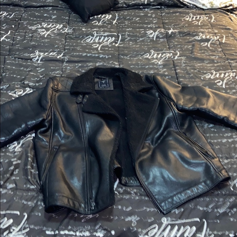 Men’s guess Sherpa Jacket size XXL